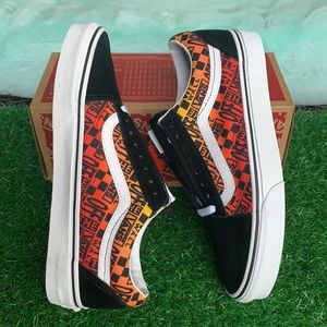 VANS OLD SKOOL LOGO FLAME Black/True White WMNS